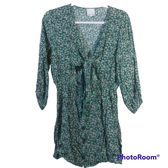 Skylar + Madison Green Floral Mini Dress Tie Front Size L - Picture 1 of 8